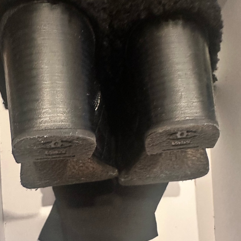 *EUC* Authentic Chanel Shearling + Leather Ankle Booties - Picture 13 of 15